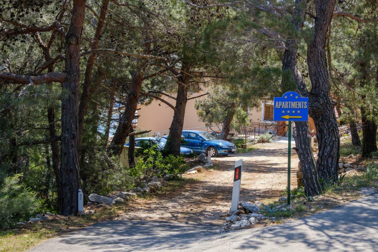 Apartmani Zorica Martinšćica Buitenkant foto