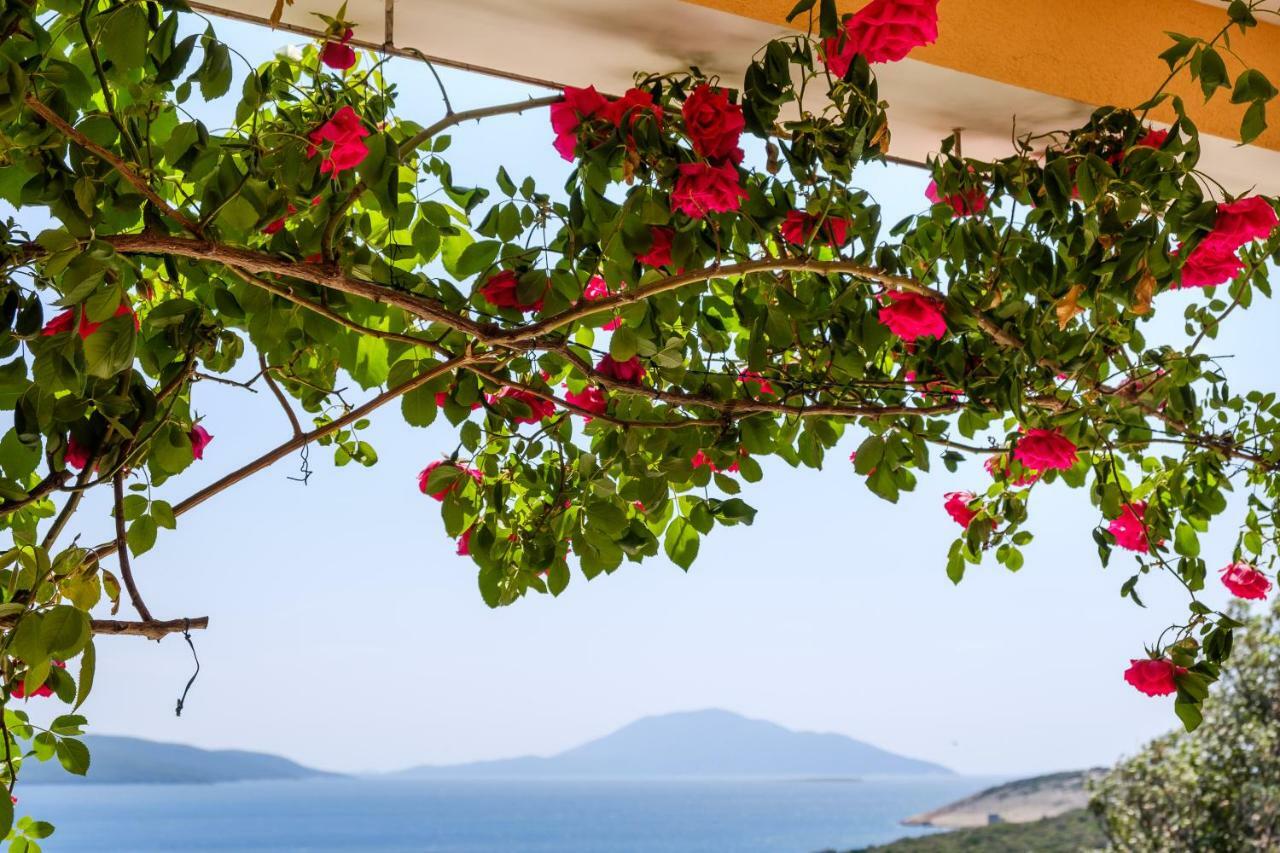 Apartmani Zorica Martinšćica Buitenkant foto
